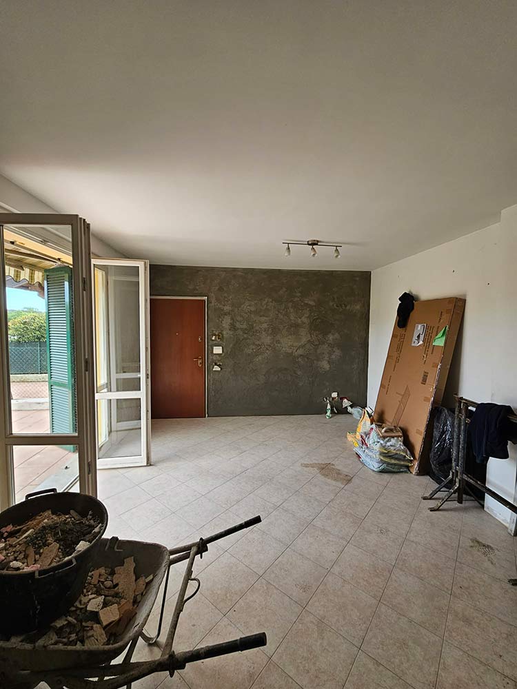 ristrutturazione completa di impianti idraulici ed elettrici comprese pose rivestimenti e sanitari di ambienti privati00007